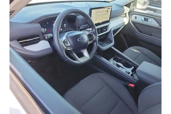 $39810 : Ford Explorer 2026 Active 4d image 6