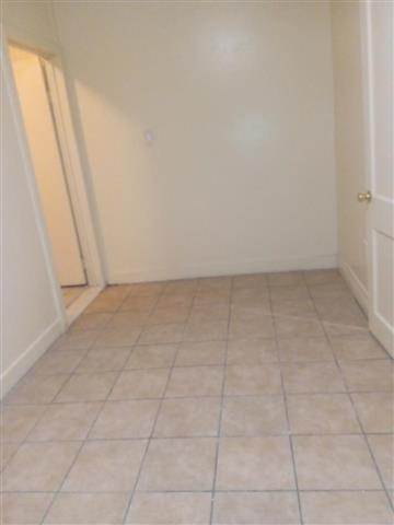 $1550 : 1 BED 1 BATH FOR RENT image 4