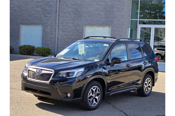 $23888 : Subaru Forester 2021 AWD Pre image 8