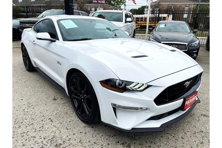 2019 Mustang GT Premium Coupe image 3