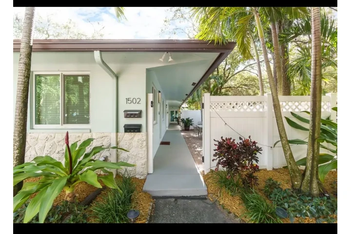 $2050 : Rent image 6