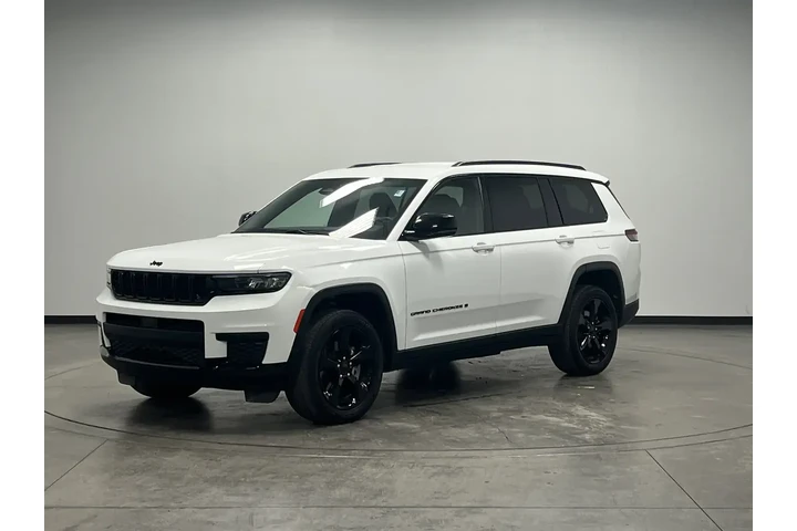 $27962 : Jeep Grand Cherokee L 2023 4 image 3