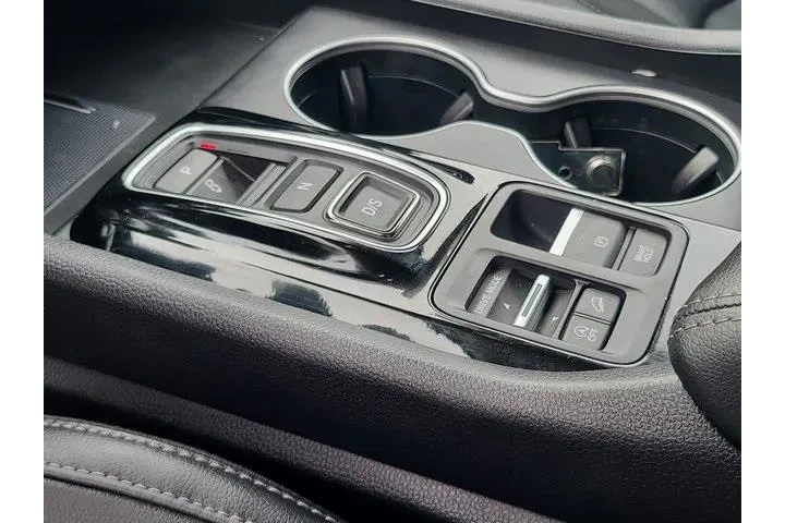 $37897 : Honda Pilot 2023 AWD Touring image 9