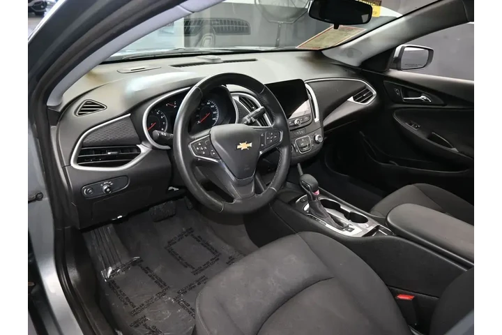 $18499 : Chevrolet Malibu 2024 RS 4dr image 10