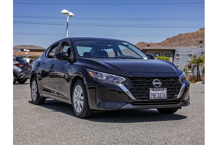 $17979 : Nissan Sentra 2024 S 4dr Sed image 2