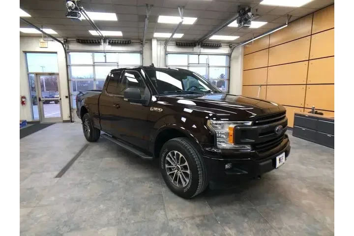 $26284 : Ford F-150 2020 4x4 XLT 4dr image 1