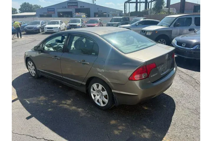 $5899 : Honda Civic 2008 LX 4dr Seda image 10