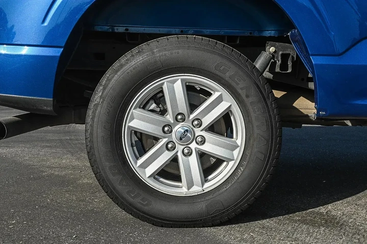 Ford F-150 2023 4x2 XLT 4dr image 10