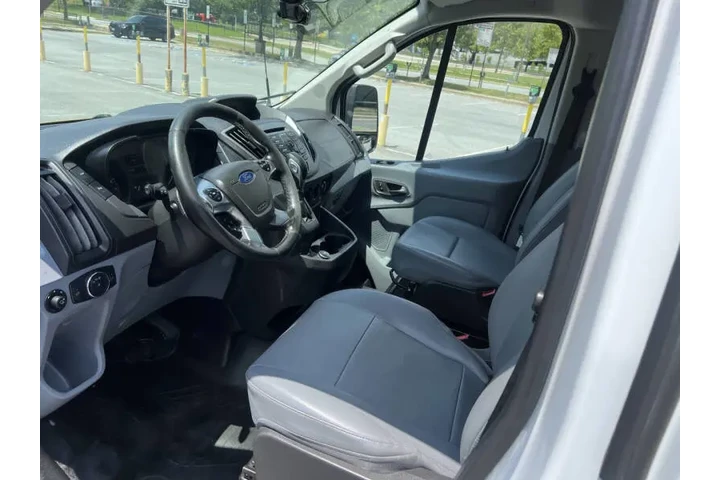 $16500 : 2019 Transit 250 image 9