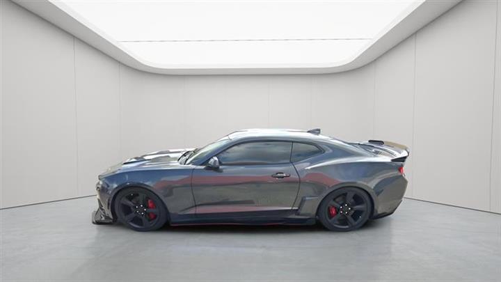 $29977 : 2017 Camaro SS image 5