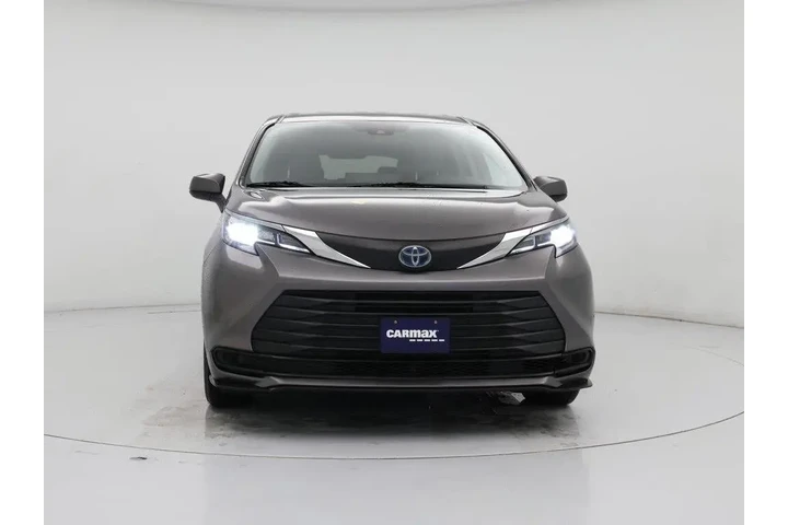 $31998 : Toyota Sienna 2021 LE 8-Pass image 5