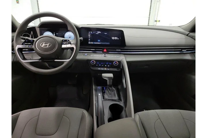 $22998 : Hyundai ELANTRA 2024 SEL 4dr image 9