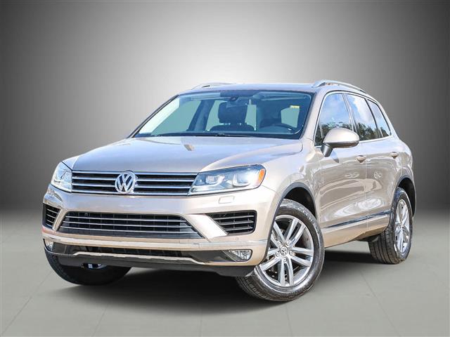 $15990 : Pre-Owned 2015 Volkswagen Tou image 1