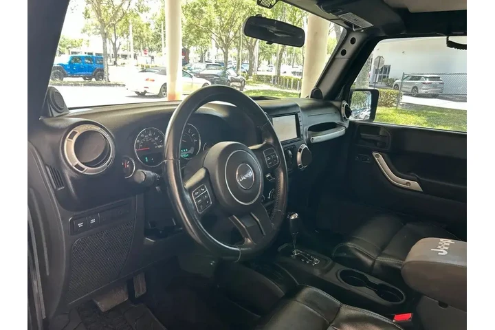 $16215 : Jeep Wrangler Unlimited 2012 image 6