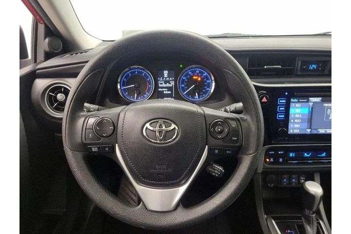 $15998 : Toyota Corolla 2017 XLE 4dr image 10