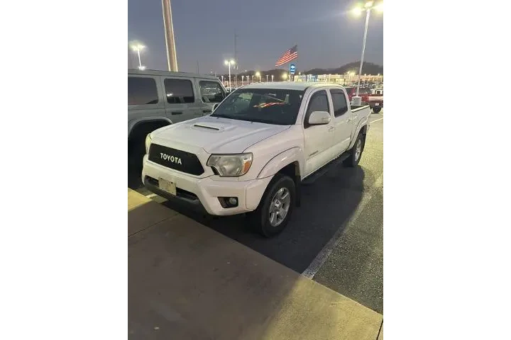 $20324 : Toyota Tacoma 2013 4x4 V6 4d image 5