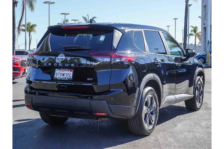 $22212 : Nissan Rogue 2024 SV 4dr Cro image 8