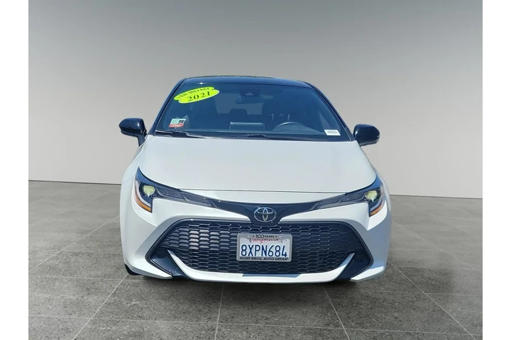 $21970 : Toyota Corolla Hatchback 202 image 8
