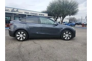 $25997 : Tesla Model Y 2021 AWD Long thumbnail