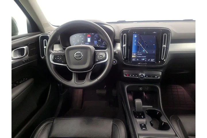 $26998 : Volvo XC40 2022 AWD T5 Momen image 10