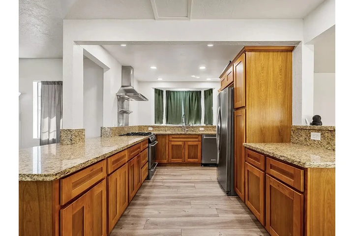 $1450 : 2/bed 1.5/bath Home for Rent image 1