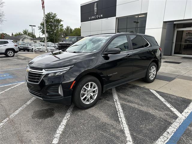 $24999 : 2023 Equinox LT w/1LT SUV I-4 image 3