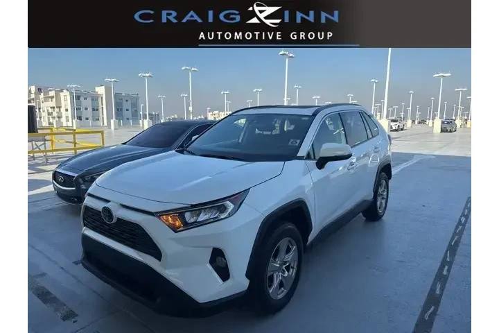 $23988 : Toyota RAV4 2019 XLE 4dr SUV image 1