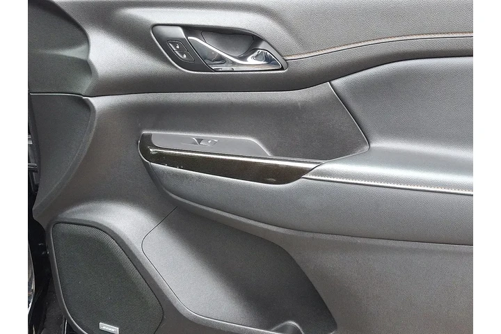 $24478 : GMC Acadia 2021 4x4 AT4 4dr image 10