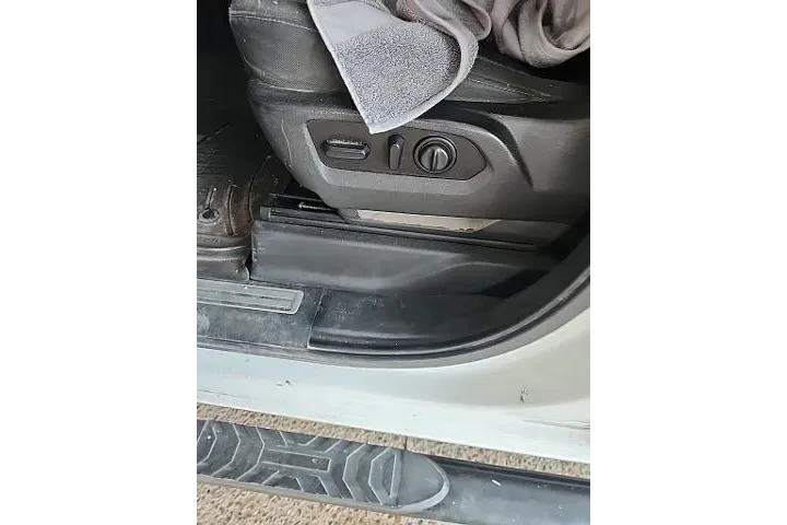 $37060 : Chevrolet Silverado 3500HD 2 image 7