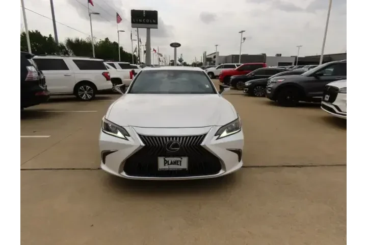 $28911 : Lexus ES 350 2020 4dr Sedan image 4