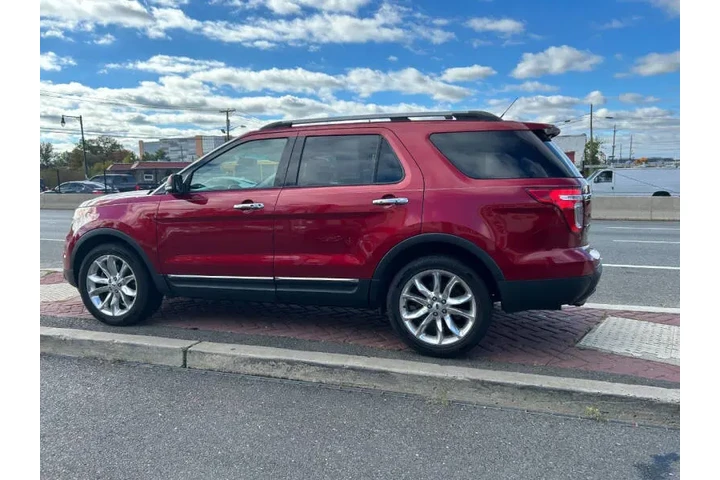 $10495 : 2015 Explorer Limited image 7