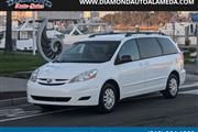 $9988 : 2007 Sienna CE thumbnail