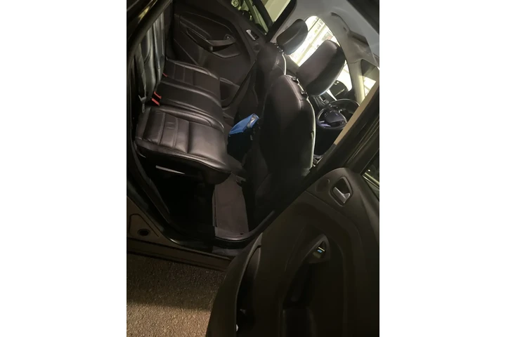 $17131 : Ford Escape 2019 Titanium 4d image 9