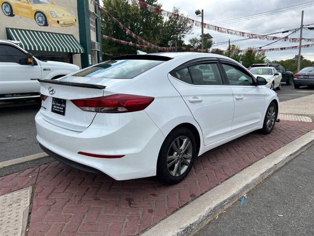 $7495 : 2017 Elantra Limited image 4