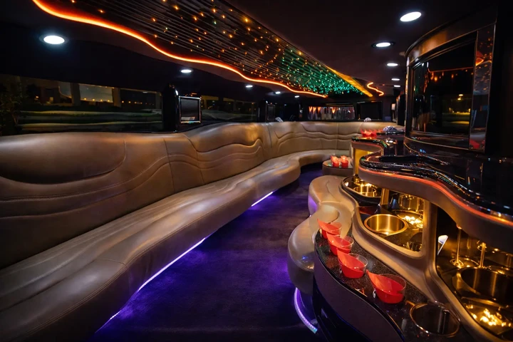 LIMUSINA DESDE $95/HORA image 4