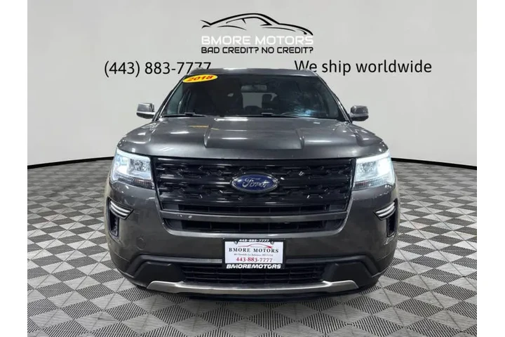2018 Explorer XLT image 3