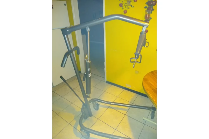 $250 : Elevador PARA INVALIDOS image 4