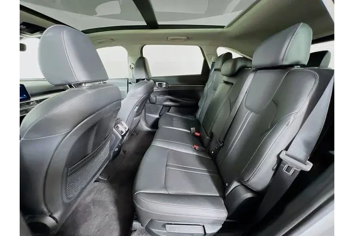 $35975 : Kia Sorento 2025 S 4dr SUV image 6