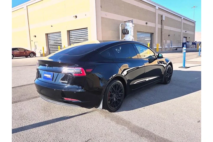 $27998 : Tesla Model 3 2022 AWD Long image 5