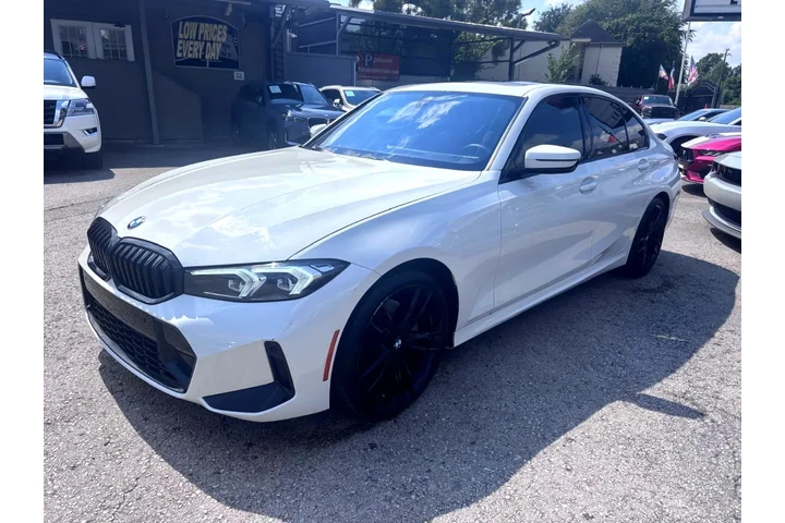 2023 BMW 330i 330i MSPORT image 1