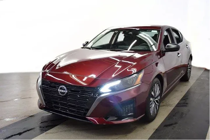 $21994 : Nissan Altima 2025 2.5 SV 4d image 4
