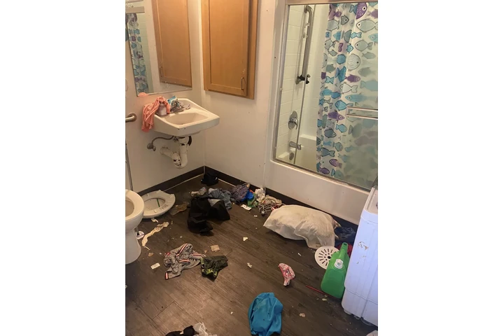 Cleaning services image 5