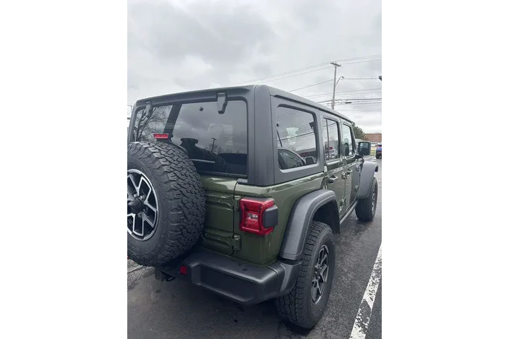 $39990 : Jeep Wrangler 2024 4x4 Rubic image 7