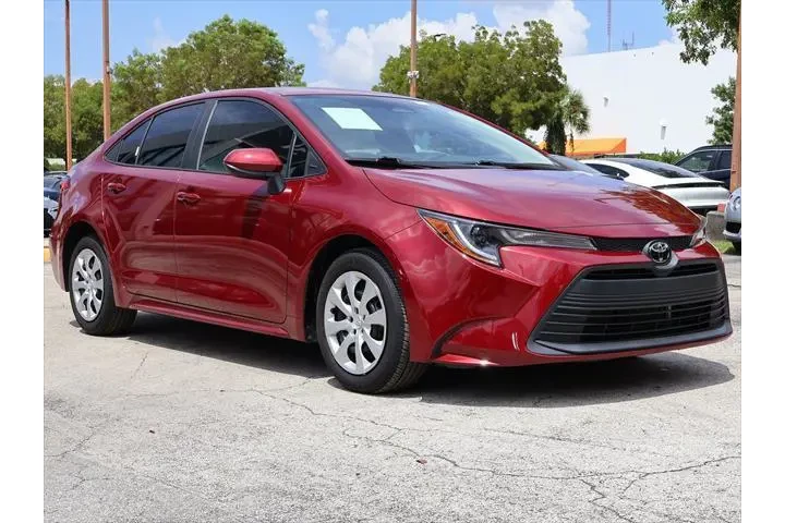 $17290 : Toyota Corolla 2023 LE 4dr S image 2