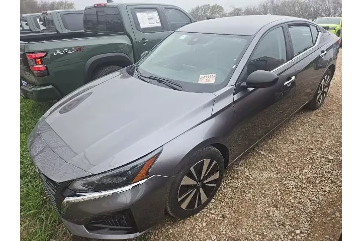 $20030 : Nissan Altima 2025 2.5 SV 4d image 1