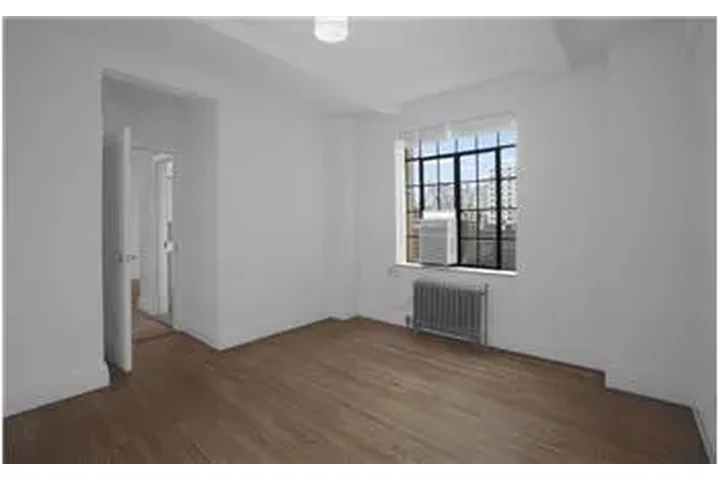 $8695 : Rental property with 3 bedro image 10