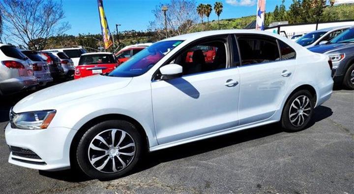 $13995 : 2017 Jetta image 2