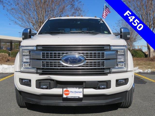$64326 : PRE-OWNED 2019 FORD F-450SD P image 2