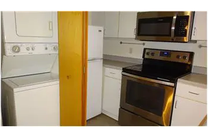 $1750 : Rental property with 1 bedro image 4