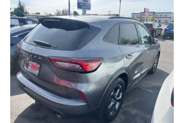 $22988 : Ford Escape 2023 ST-Line 4dr image 8